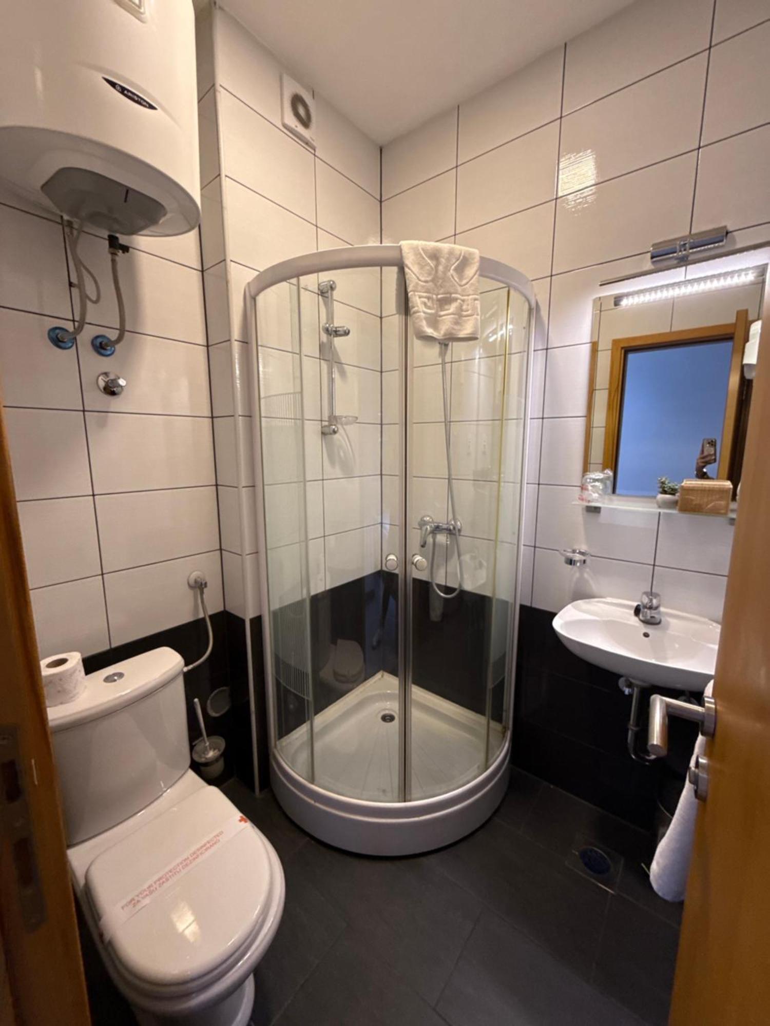 Deluxe Nortel Hotel Сараєво Екстер'єр фото