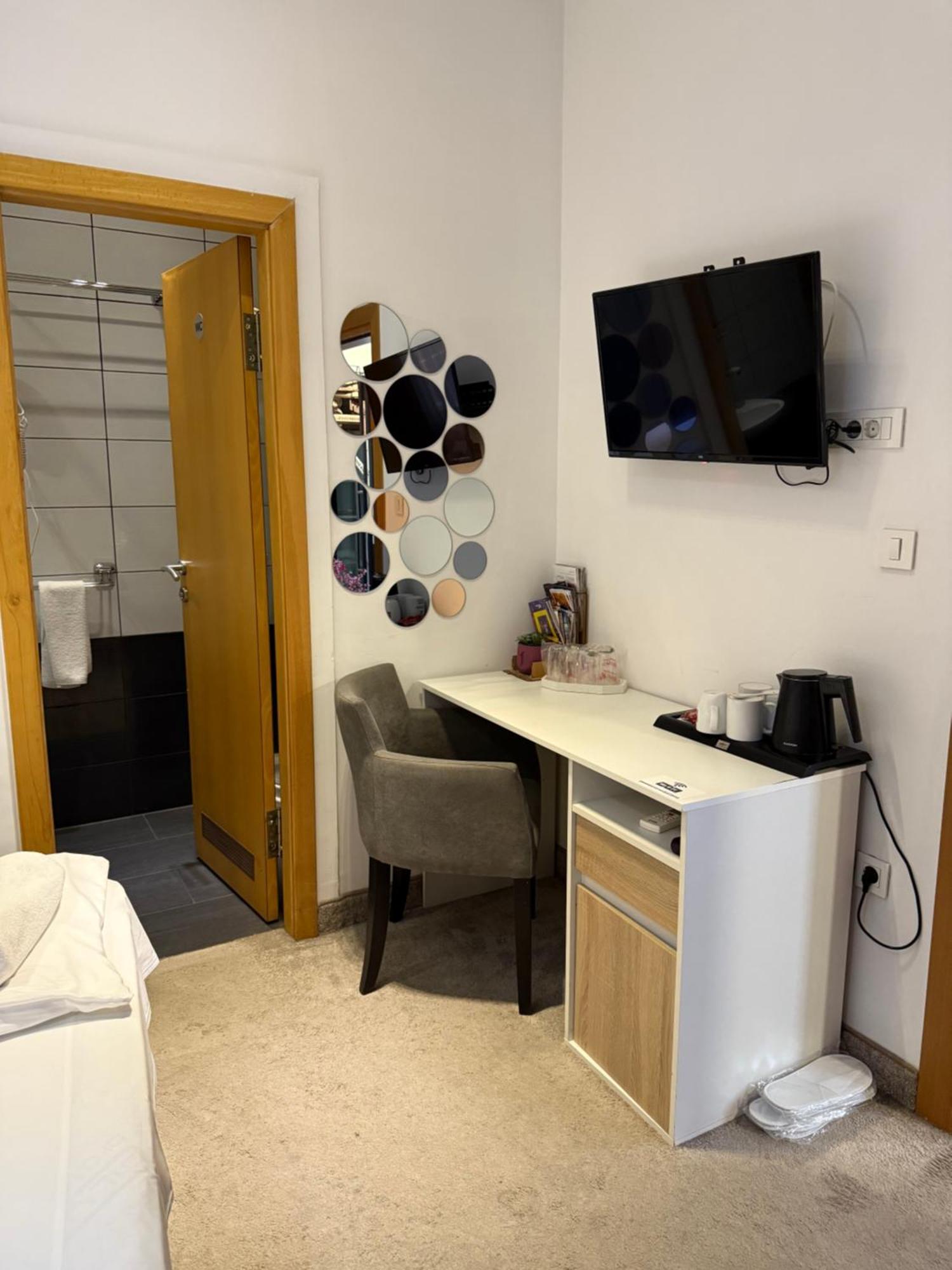 Deluxe Nortel Hotel Сараєво Екстер'єр фото