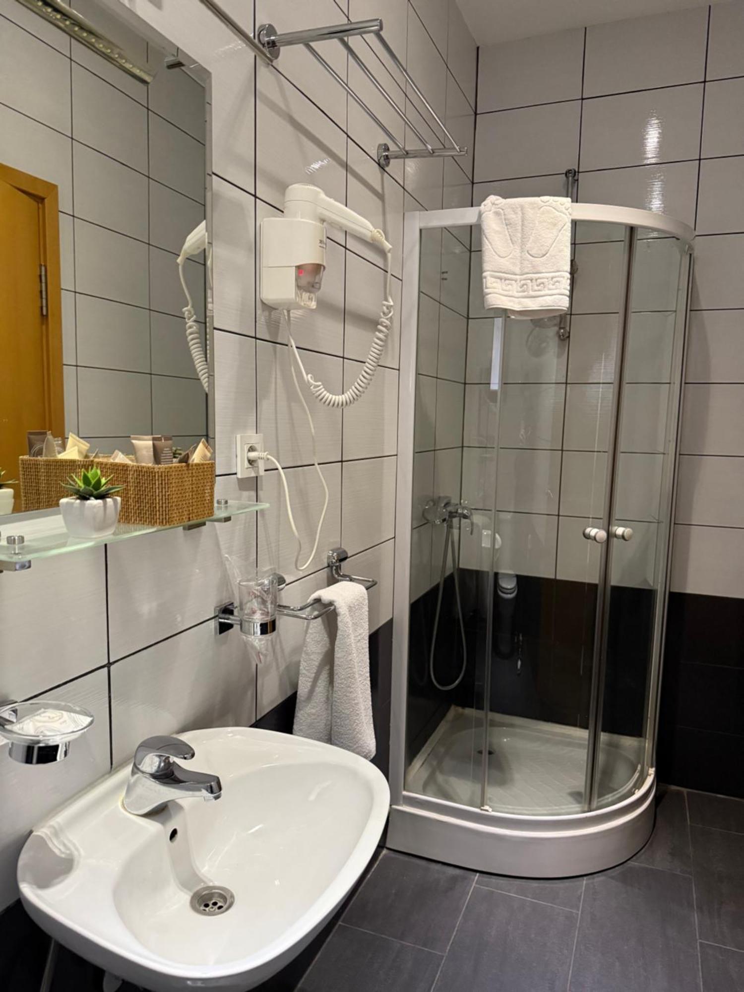 Deluxe Nortel Hotel Сараєво Екстер'єр фото