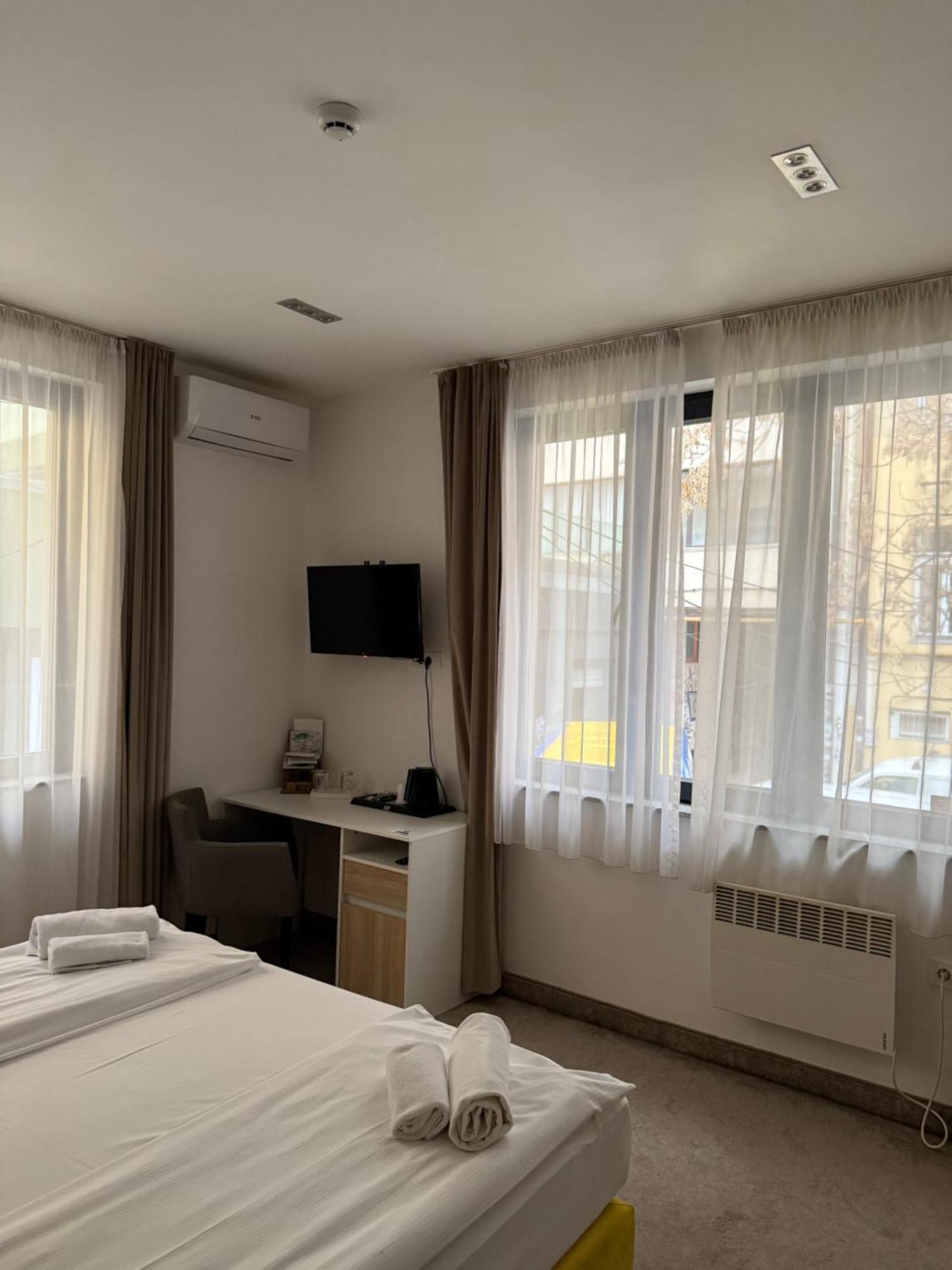 Deluxe Nortel Hotel Сараєво Екстер'єр фото